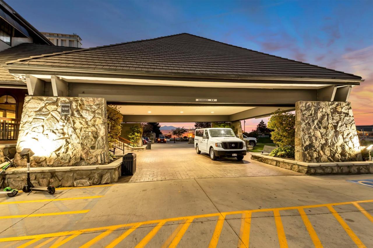 Radisson Hotel Salt Lake City Airport Exteriör bild