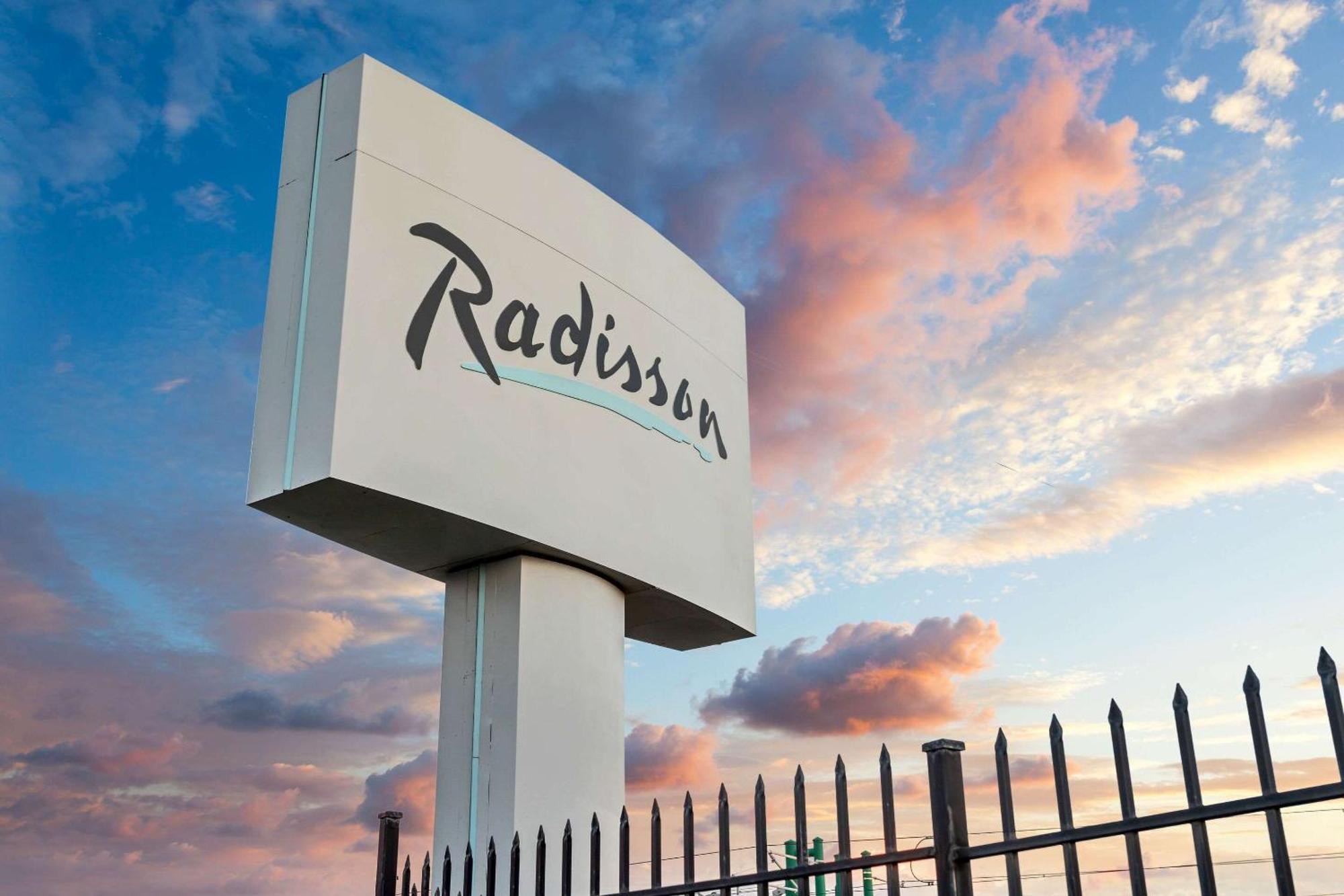 Radisson Hotel Salt Lake City Airport Exteriör bild